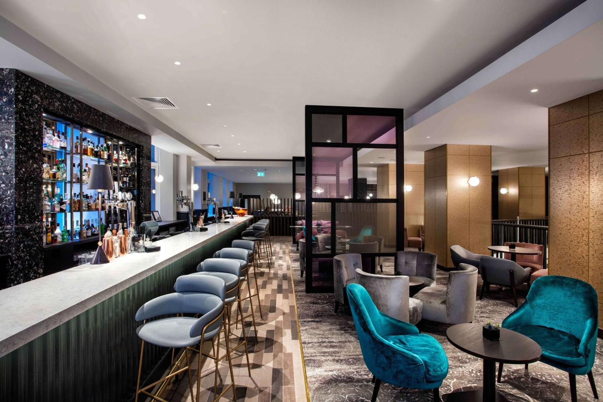 מלון Hilton Edinburgh Carlton מראה חיצוני תמונה