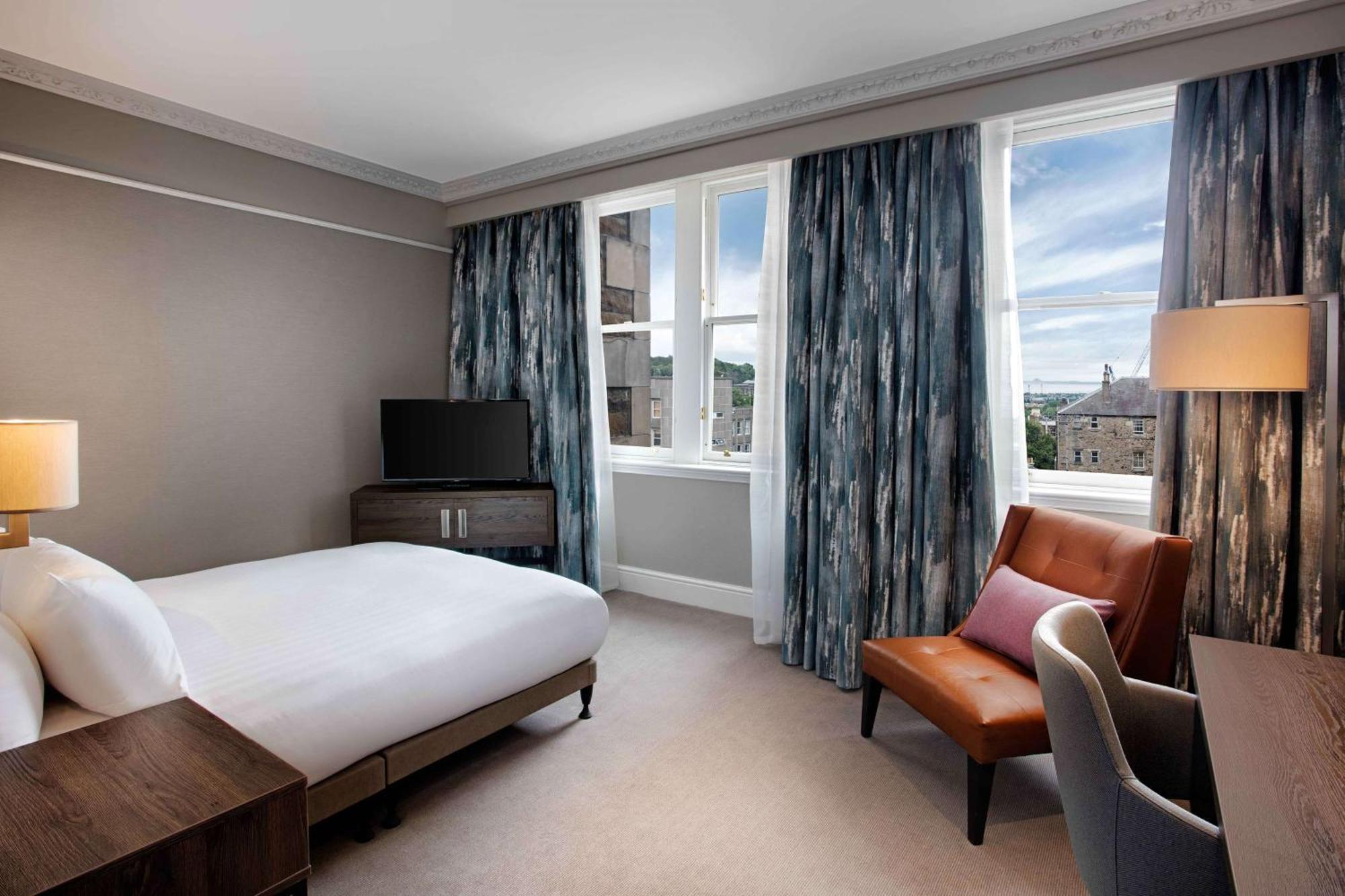 מלון Hilton Edinburgh Carlton מראה חיצוני תמונה