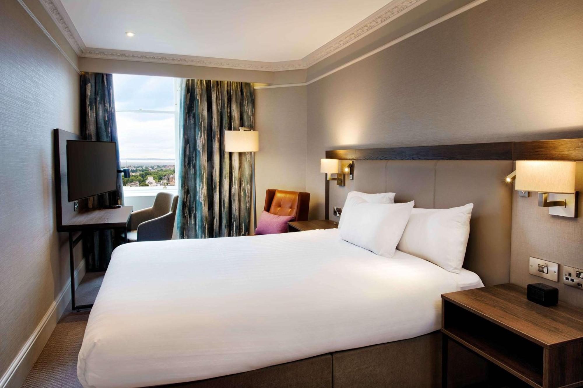 מלון Hilton Edinburgh Carlton מראה חיצוני תמונה